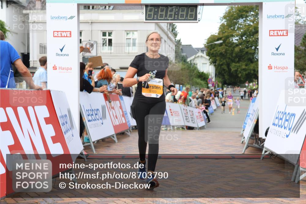 31.08.2025 - 21. Blankeneser Heldenlauf Strokosch-Dieckow http://msf.ph/oto/8703790 31.08.2025 13:00:53 Ziel 5103 meine-sportfotos.de