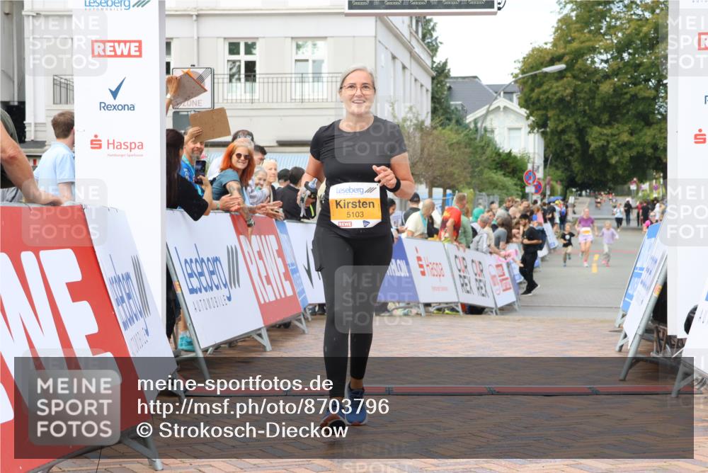 31.08.2025 - 21. Blankeneser Heldenlauf Strokosch-Dieckow http://msf.ph/oto/8703796 31.08.2025 13:00:53 Ziel 5103 meine-sportfotos.de