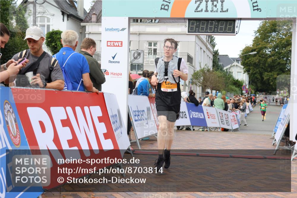 31.08.2025 - 21. Blankeneser Heldenlauf Strokosch-Dieckow http://msf.ph/oto/8703814 31.08.2025 13:00:33 Ziel 5062 meine-sportfotos.de