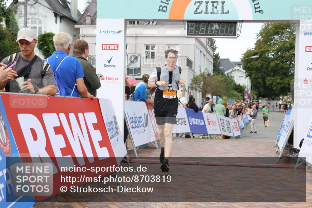 31.08.2025 - 21. Blankeneser Heldenlauf Strokosch-Dieckow http://msf.ph/oto/8703819 31.08.2025 13:00:33 Ziel 5062 meine-sportfotos.de