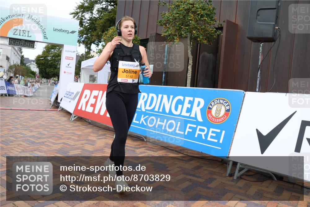 31.08.2025 - 21. Blankeneser Heldenlauf Strokosch-Dieckow http://msf.ph/oto/8703829 31.08.2025 13:00:05 Ziel 5764, 5142, 5233 meine-sportfotos.de