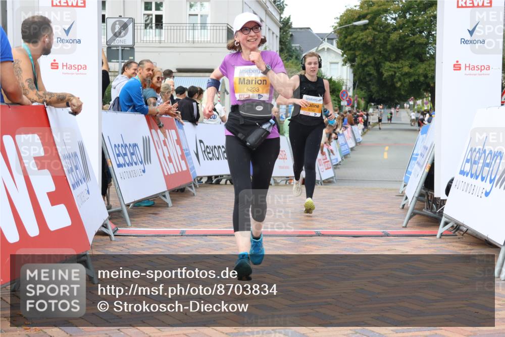 31.08.2025 - 21. Blankeneser Heldenlauf Strokosch-Dieckow http://msf.ph/oto/8703834 31.08.2025 13:00:01 Ziel 5764, 5256, 5142, 5233 meine-sportfotos.de