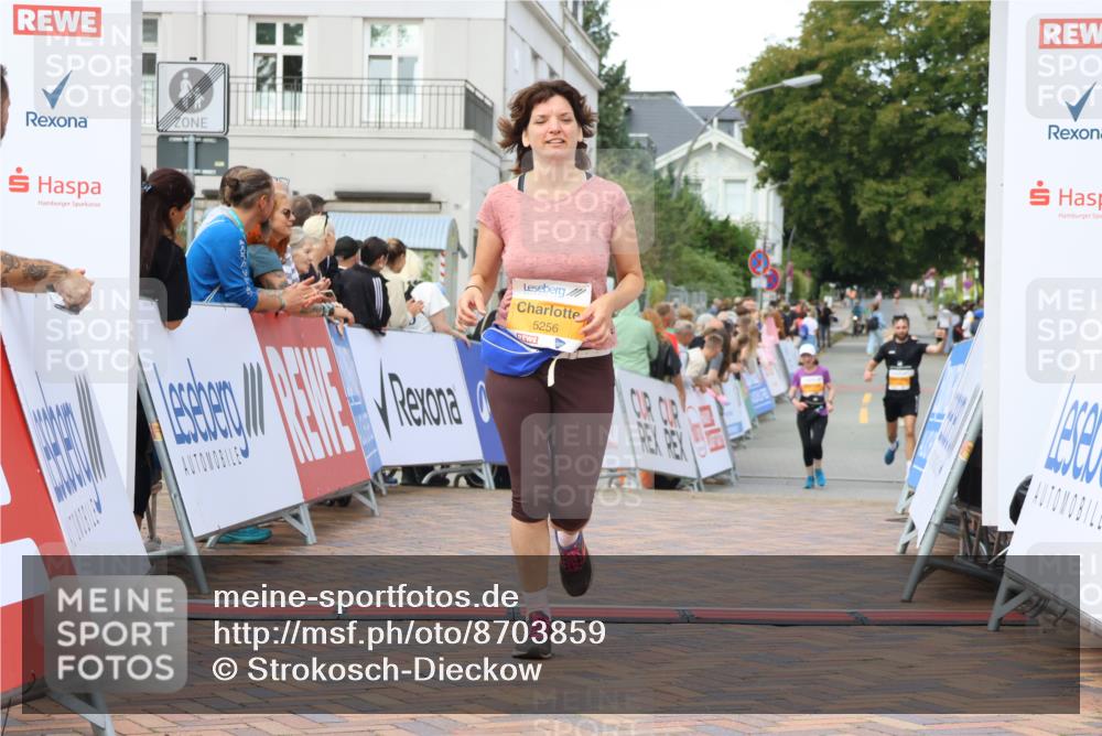 31.08.2025 - 21. Blankeneser Heldenlauf Strokosch-Dieckow http://msf.ph/oto/8703859 31.08.2025 12:59:53 Ziel 5256, 5601 meine-sportfotos.de