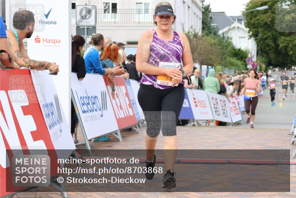 31.08.2025 - 21. Blankeneser Heldenlauf Strokosch-Dieckow http://msf.ph/oto/8703868 31.08.2025 12:59:48 Ziel 5127, 5601 meine-sportfotos.de