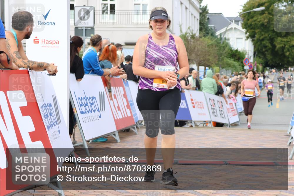 31.08.2025 - 21. Blankeneser Heldenlauf Strokosch-Dieckow http://msf.ph/oto/8703869 31.08.2025 12:59:48 Ziel 5127, 5601 meine-sportfotos.de