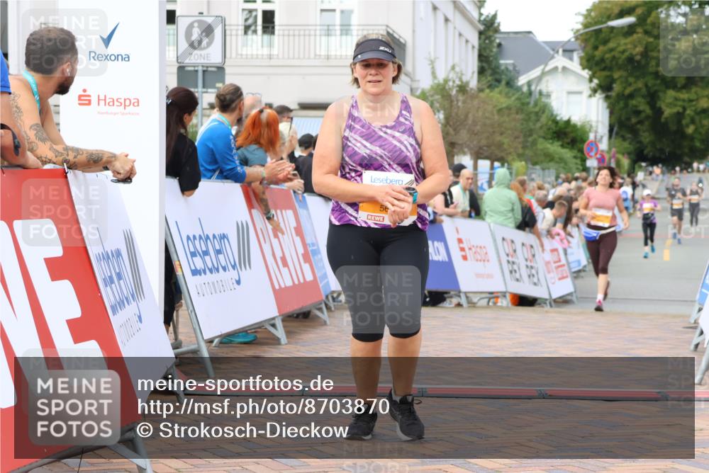 31.08.2025 - 21. Blankeneser Heldenlauf Strokosch-Dieckow http://msf.ph/oto/8703870 31.08.2025 12:59:48 Ziel 5127, 5601 meine-sportfotos.de
