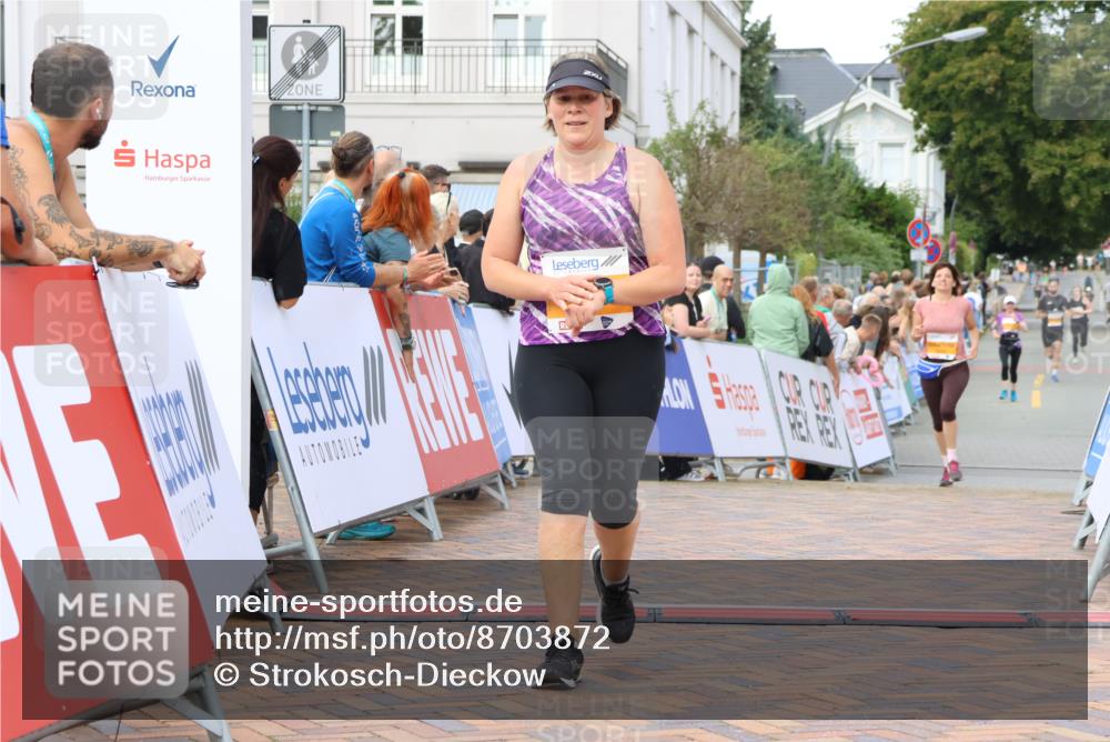 31.08.2025 - 21. Blankeneser Heldenlauf Strokosch-Dieckow http://msf.ph/oto/8703872 31.08.2025 12:59:48 Ziel 5127, 5601 meine-sportfotos.de
