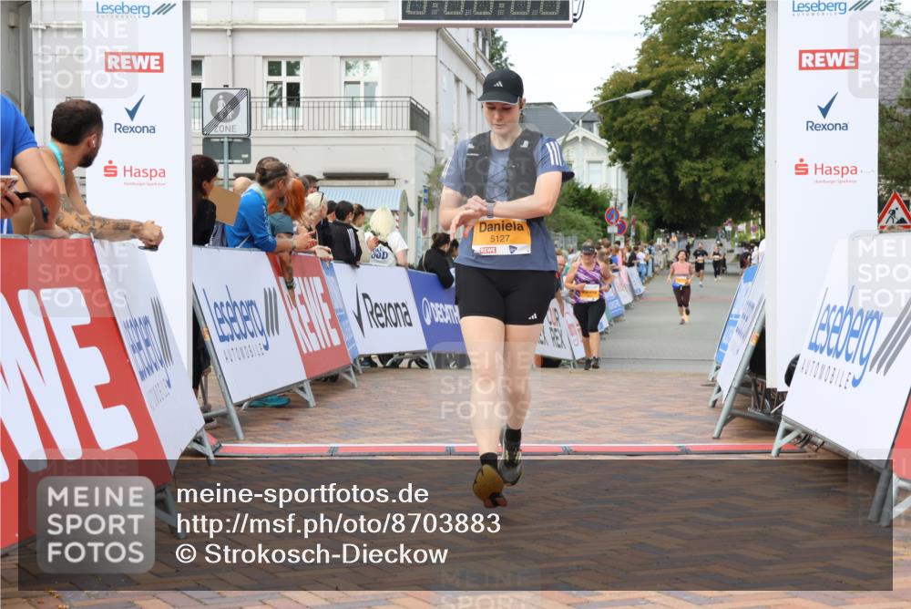 31.08.2025 - 21. Blankeneser Heldenlauf Strokosch-Dieckow http://msf.ph/oto/8703883 31.08.2025 12:59:42 Ziel 5127 meine-sportfotos.de