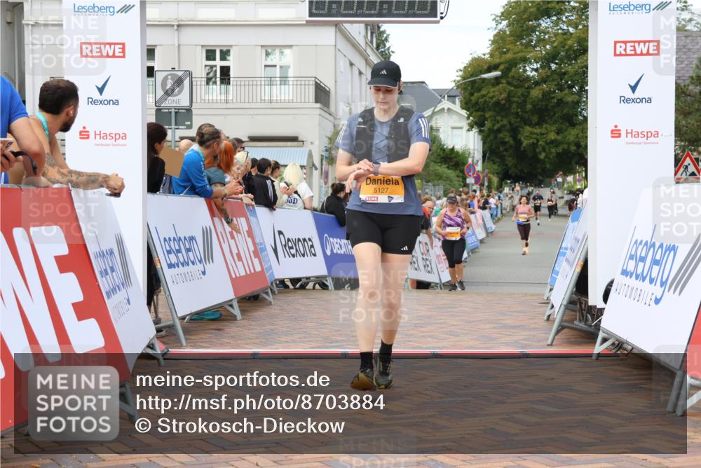31.08.2025 - 21. Blankeneser Heldenlauf Strokosch-Dieckow http://msf.ph/oto/8703884 31.08.2025 12:59:42 Ziel 5127 meine-sportfotos.de
