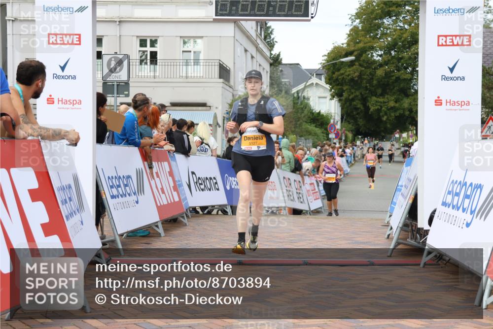 31.08.2025 - 21. Blankeneser Heldenlauf Strokosch-Dieckow http://msf.ph/oto/8703894 31.08.2025 12:59:41 Ziel 5127 meine-sportfotos.de