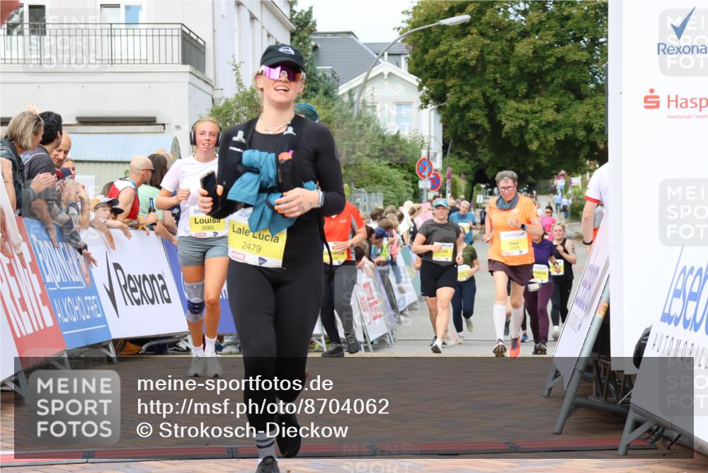 31.08.2025 - 21. Blankeneser Heldenlauf Strokosch-Dieckow http://msf.ph/oto/8704062 31.08.2025 10:32:48 Ziel 2681, 2680, 2404, 2405, 2323, 2065, 2621, 2628, 2479, 2234 meine-sportfotos.de