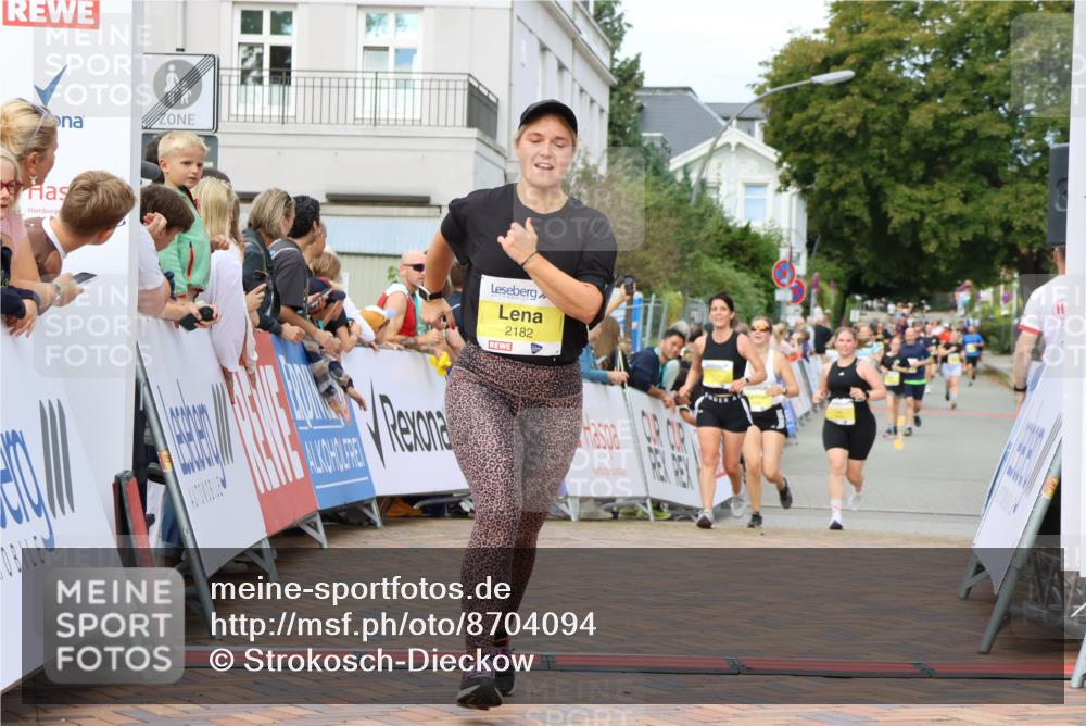 31.08.2025 - 21. Blankeneser Heldenlauf Strokosch-Dieckow http://msf.ph/oto/8704094 31.08.2025 10:32:22 Ziel 2131, 2182, 2627, 2721 meine-sportfotos.de