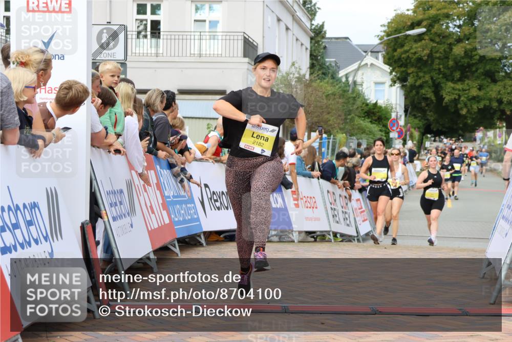 31.08.2025 - 21. Blankeneser Heldenlauf Strokosch-Dieckow http://msf.ph/oto/8704100 31.08.2025 10:32:22 Ziel 2131, 2182, 2627, 2721 meine-sportfotos.de