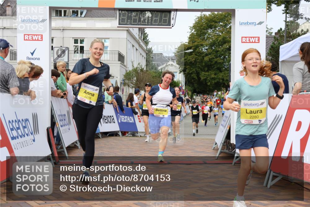 31.08.2025 - 21. Blankeneser Heldenlauf Strokosch-Dieckow http://msf.ph/oto/8704153 31.08.2025 10:31:50 Ziel 2077, 2407, 2280, 2462, 2340, 2278 meine-sportfotos.de