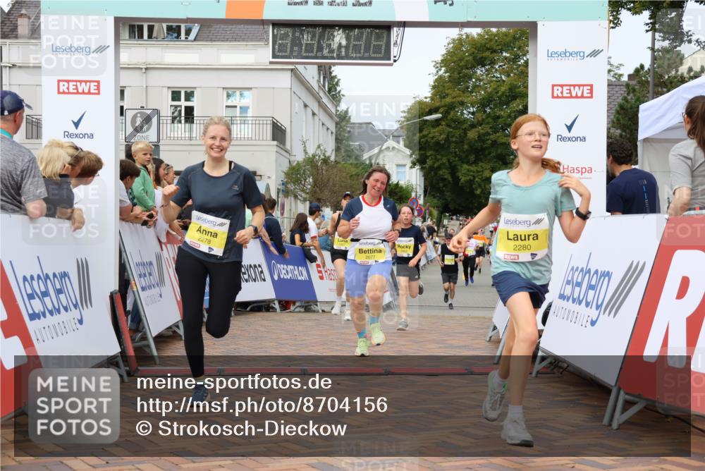 31.08.2025 - 21. Blankeneser Heldenlauf Strokosch-Dieckow http://msf.ph/oto/8704156 31.08.2025 10:31:49 Ziel 2077, 2407, 2280, 2462, 2340, 2278 meine-sportfotos.de