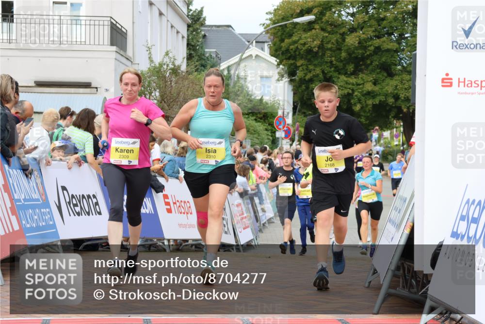 31.08.2025 - 21. Blankeneser Heldenlauf Strokosch-Dieckow http://msf.ph/oto/8704277 31.08.2025 10:30:51 Ziel 2179, 2594, 2376, 2279, 2168, 2600, 2206, 2309, 2310 meine-sportfotos.de