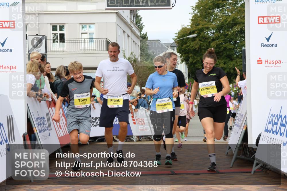 31.08.2025 - 21. Blankeneser Heldenlauf Strokosch-Dieckow http://msf.ph/oto/8704368 31.08.2025 10:29:45 Ziel 2491, 2683, 2322, 2248, 2250, 2578, 2423, 2422, 2705, 2426, 2455, 2545, 2544, 2514, 2532, 2334 meine-sportfotos.de