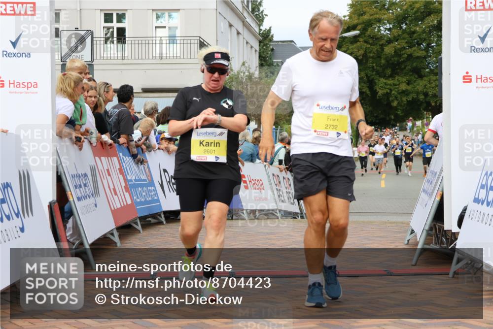 31.08.2025 - 21. Blankeneser Heldenlauf Strokosch-Dieckow http://msf.ph/oto/8704423 31.08.2025 10:29:21 Ziel 2601, 2732 meine-sportfotos.de