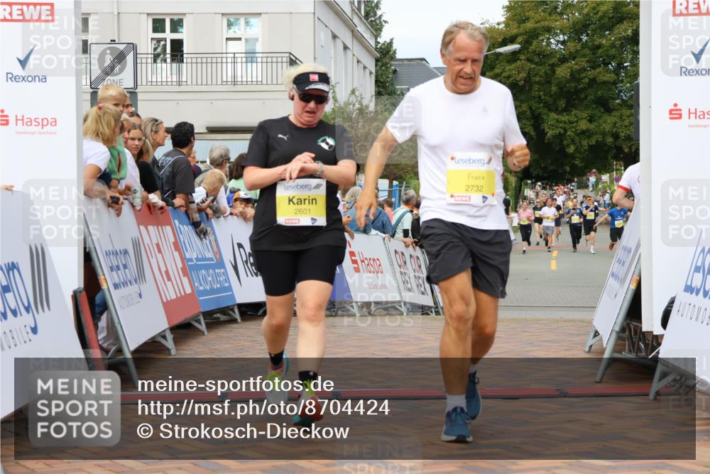 31.08.2025 - 21. Blankeneser Heldenlauf Strokosch-Dieckow http://msf.ph/oto/8704424 31.08.2025 10:29:21 Ziel 2601, 2732 meine-sportfotos.de