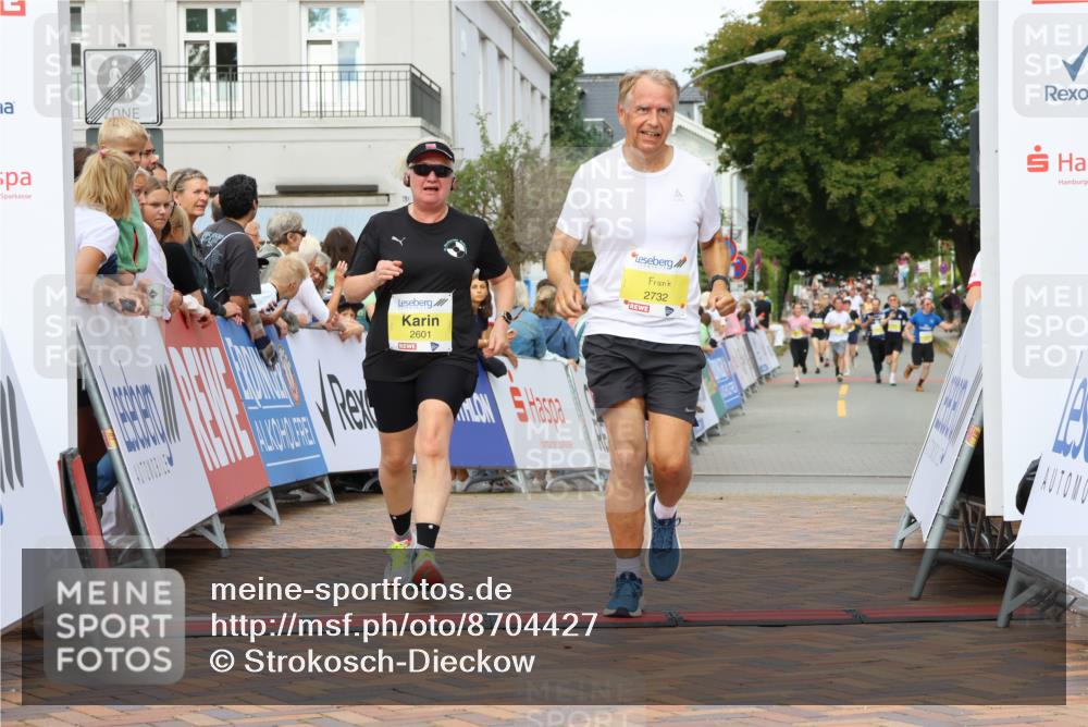 31.08.2025 - 21. Blankeneser Heldenlauf Strokosch-Dieckow http://msf.ph/oto/8704427 31.08.2025 10:29:20 Ziel 2601, 2732 meine-sportfotos.de