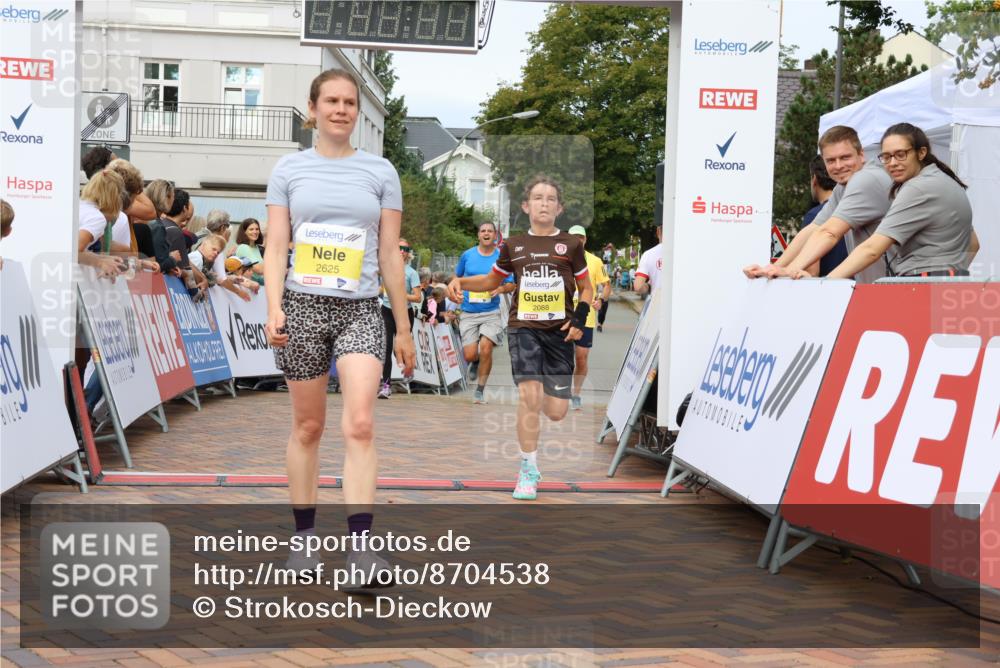 31.08.2025 - 21. Blankeneser Heldenlauf Strokosch-Dieckow http://msf.ph/oto/8704538 31.08.2025 10:28:20 Ziel 2140, 2133, 2625, 2431, 2088, 2052, 2531 meine-sportfotos.de