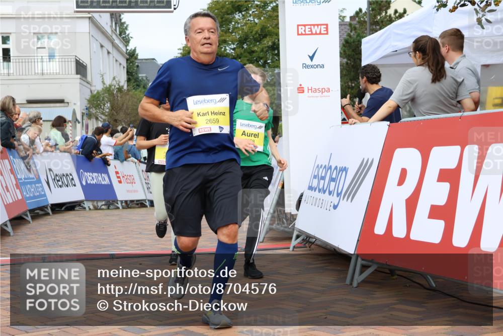 31.08.2025 - 21. Blankeneser Heldenlauf Strokosch-Dieckow http://msf.ph/oto/8704576 31.08.2025 10:28:03 Ziel 2112, 2068, 2067, 2741, 2343, 2659, 2261 meine-sportfotos.de
