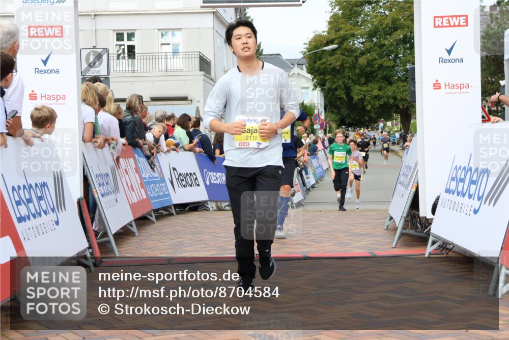 31.08.2025 - 21. Blankeneser Heldenlauf Strokosch-Dieckow http://msf.ph/oto/8704584 31.08.2025 10:28:00 Ziel 2775, 2112, 2068, 2067, 2741, 2345, 2344, 2343, 2659, 2197 meine-sportfotos.de