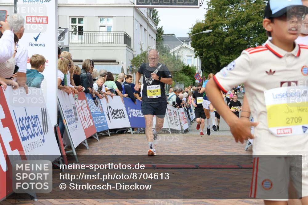 31.08.2025 - 21. Blankeneser Heldenlauf Strokosch-Dieckow http://msf.ph/oto/8704613 31.08.2025 10:27:47 Ziel 2577, 2425, 2402, 2080 meine-sportfotos.de