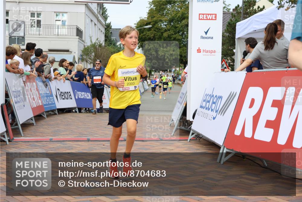 31.08.2025 - 21. Blankeneser Heldenlauf Strokosch-Dieckow http://msf.ph/oto/8704683 31.08.2025 10:27:00 Ziel 1101, 2364, 2468, 2393, 2380 meine-sportfotos.de