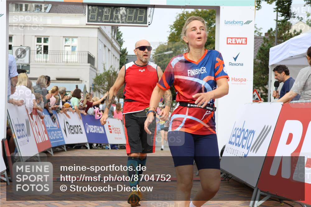 31.08.2025 - 21. Blankeneser Heldenlauf Strokosch-Dieckow http://msf.ph/oto/8704752 31.08.2025 10:26:15 Ziel 2162, 2046, 2252, 2671, 2564, 2447, 2467 meine-sportfotos.de