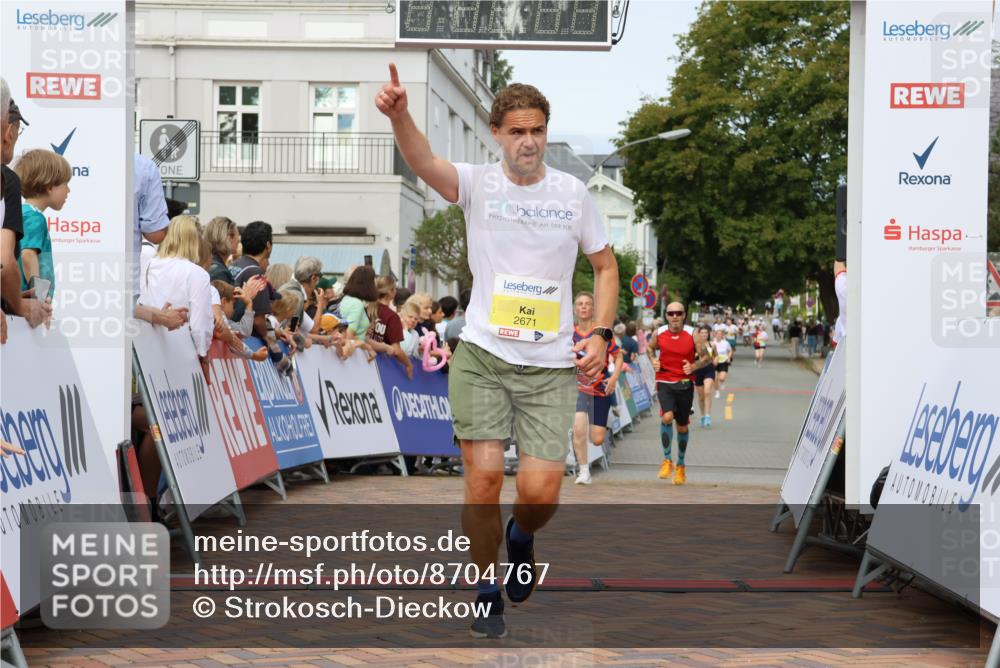 31.08.2025 - 21. Blankeneser Heldenlauf Strokosch-Dieckow http://msf.ph/oto/8704767 31.08.2025 10:26:10 Ziel 2736, 2777, 2046, 2671, 2564, 2447, 2119, 2118 meine-sportfotos.de