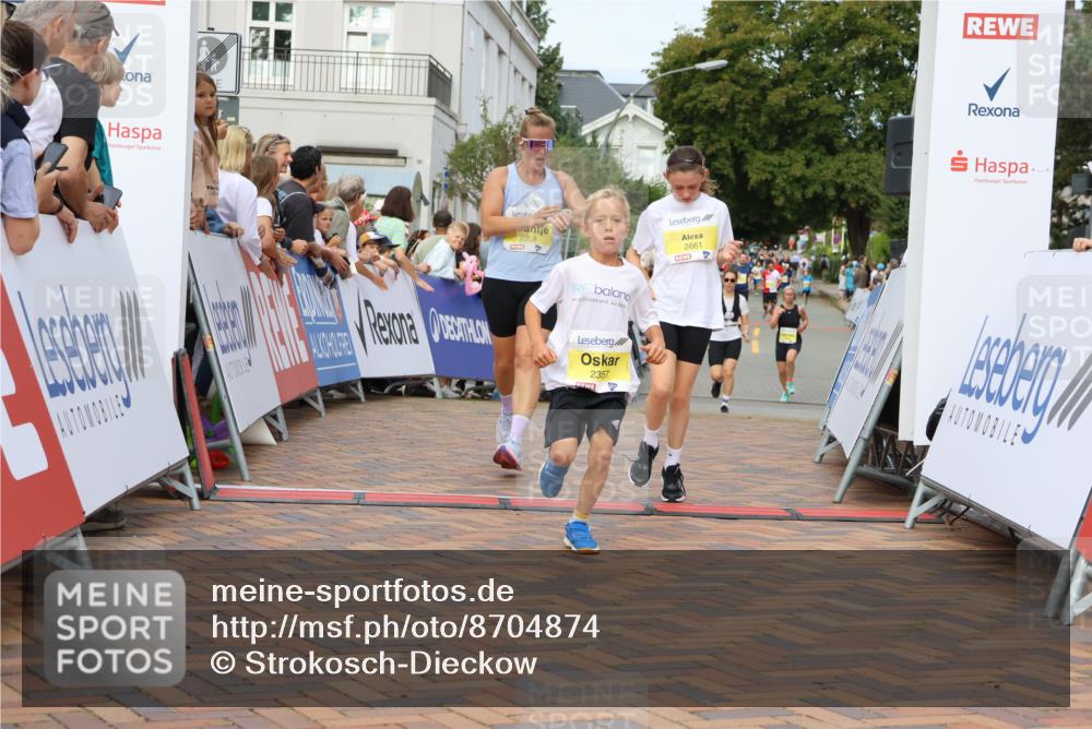 31.08.2025 - 21. Blankeneser Heldenlauf Strokosch-Dieckow http://msf.ph/oto/8704874 31.08.2025 10:25:09 Ziel 2641, 2357, 2183, 2717, 2285, 2286, 2331, 2053, 2359, 2661 meine-sportfotos.de