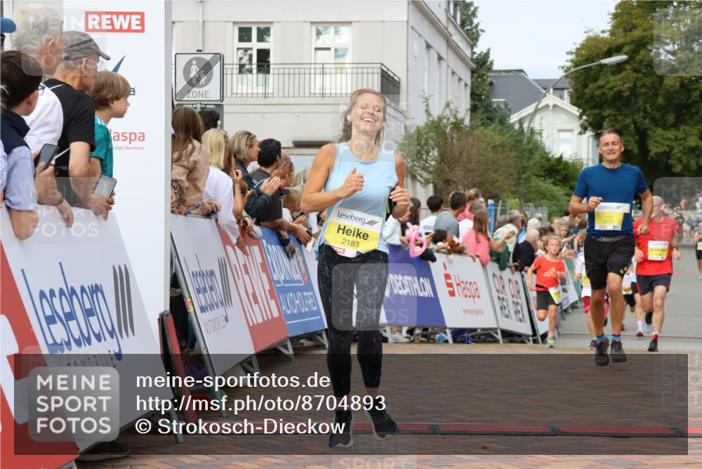 31.08.2025 - 21. Blankeneser Heldenlauf Strokosch-Dieckow http://msf.ph/oto/8704893 31.08.2025 10:25:04 Ziel 2398, 2183, 2384, 2717, 2285, 2286, 2331 meine-sportfotos.de
