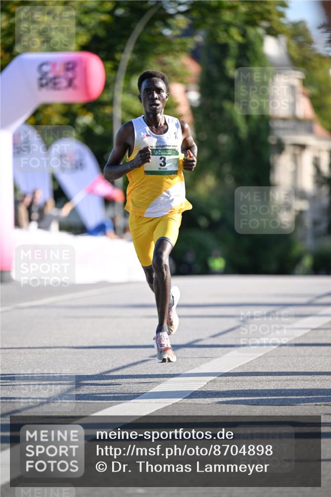 07.09.2025 - BARMER Alsterlauf Dr. Thomas Lammeyer http://msf.ph/oto/8704898 07.09.2025 09:16:40 Laufen 2, 36, 3 meine-sportfotos.de