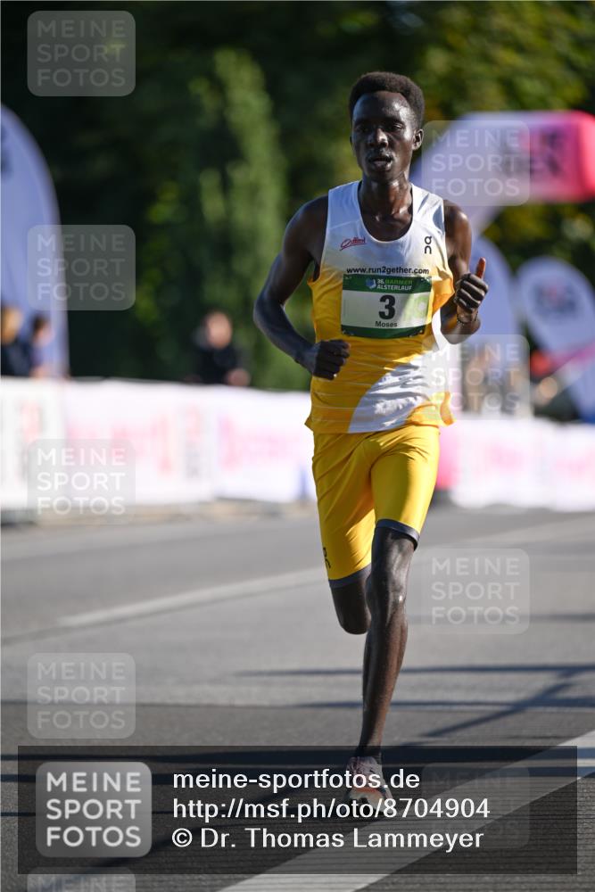 07.09.2025 - BARMER Alsterlauf Dr. Thomas Lammeyer http://msf.ph/oto/8704904 07.09.2025 09:16:41 Laufen 80, 2, 36, 3 meine-sportfotos.de