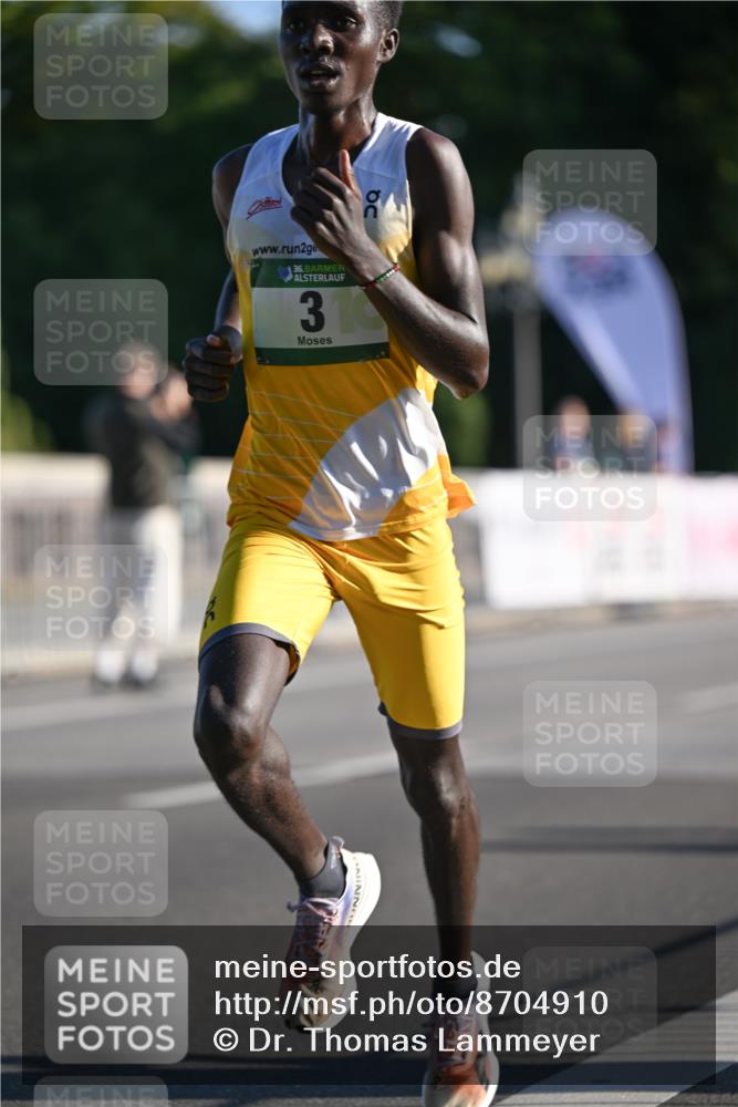 07.09.2025 - BARMER Alsterlauf Dr. Thomas Lammeyer http://msf.ph/oto/8704910 07.09.2025 09:16:42 Laufen 2, 36, 3 meine-sportfotos.de