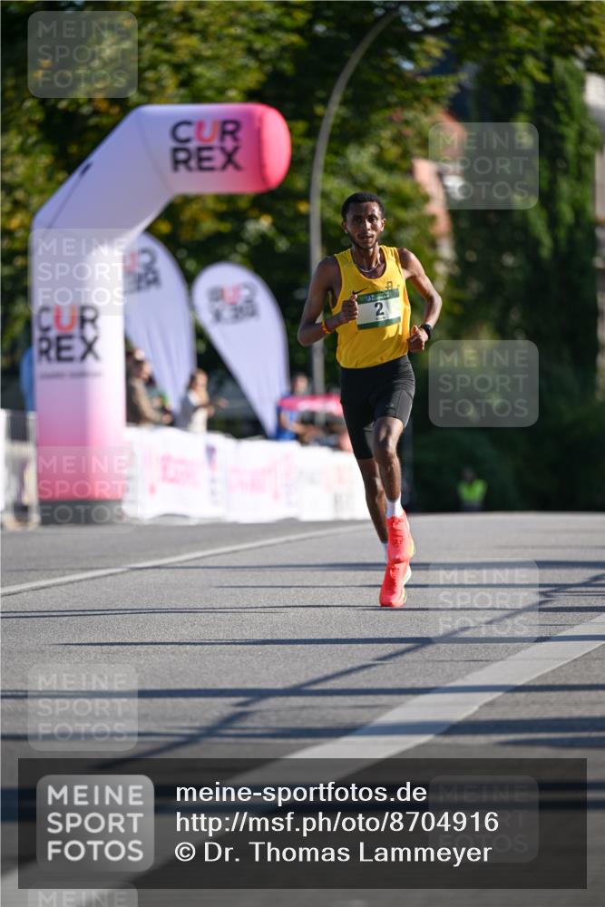 07.09.2025 - BARMER Alsterlauf Dr. Thomas Lammeyer http://msf.ph/oto/8704916 07.09.2025 09:16:52 Laufen  meine-sportfotos.de