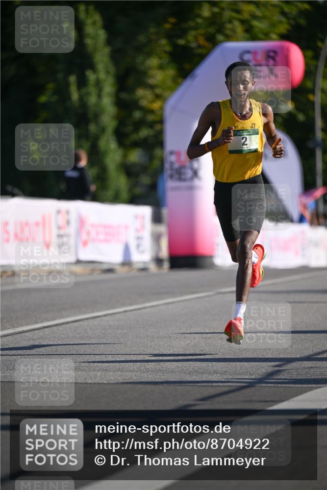 07.09.2025 - BARMER Alsterlauf Dr. Thomas Lammeyer http://msf.ph/oto/8704922 07.09.2025 09:16:53 Laufen 540, 6, 2 meine-sportfotos.de