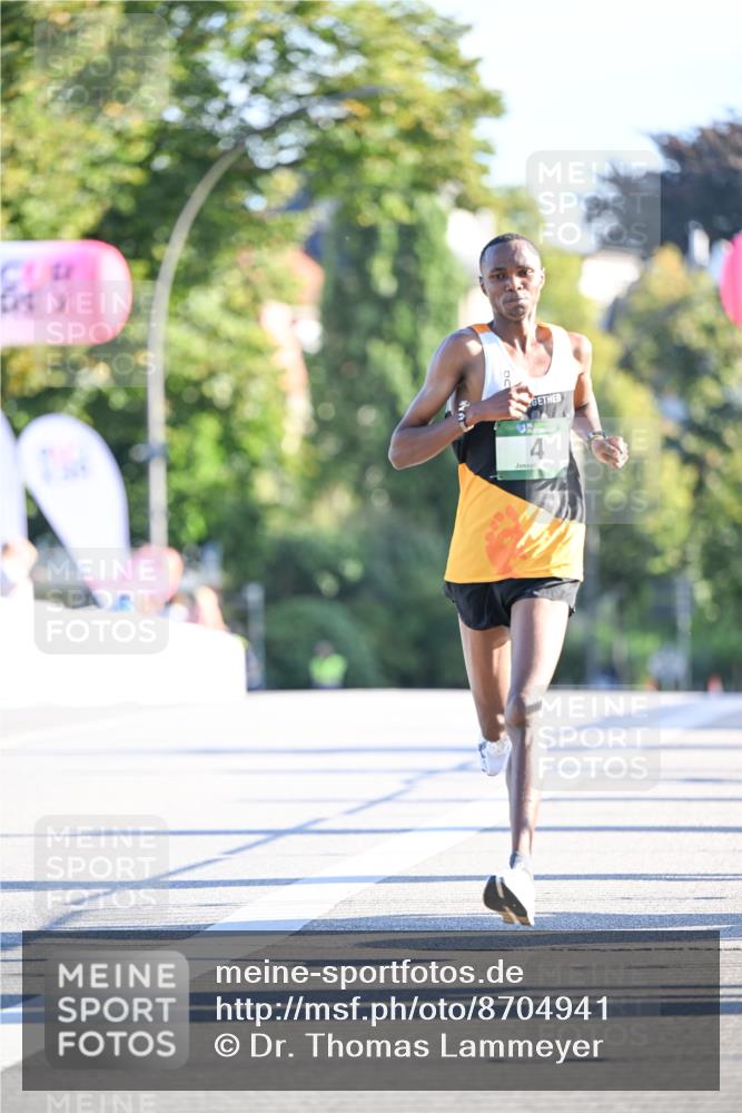 07.09.2025 - BARMER Alsterlauf Dr. Thomas Lammeyer http://msf.ph/oto/8704941 07.09.2025 09:16:59 Laufen  meine-sportfotos.de