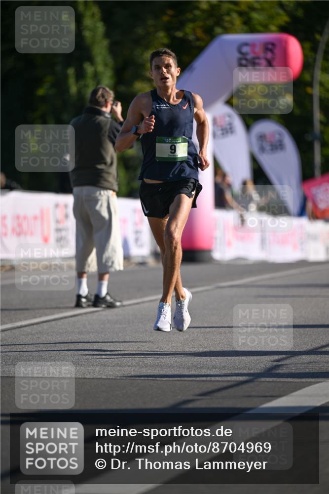 07.09.2025 - BARMER Alsterlauf Dr. Thomas Lammeyer http://msf.ph/oto/8704969 07.09.2025 09:17:20 Laufen 20, 2519 meine-sportfotos.de