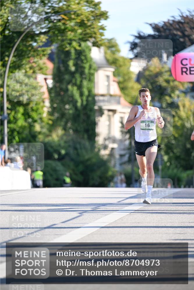 07.09.2025 - BARMER Alsterlauf Dr. Thomas Lammeyer http://msf.ph/oto/8704973 07.09.2025 09:17:42 Laufen 16 meine-sportfotos.de