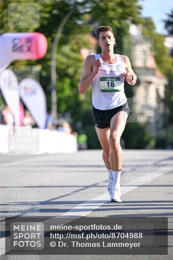 07.09.2025 - BARMER Alsterlauf Dr. Thomas Lammeyer http://msf.ph/oto/8704988 07.09.2025 09:17:44 Laufen 36, 16 meine-sportfotos.de