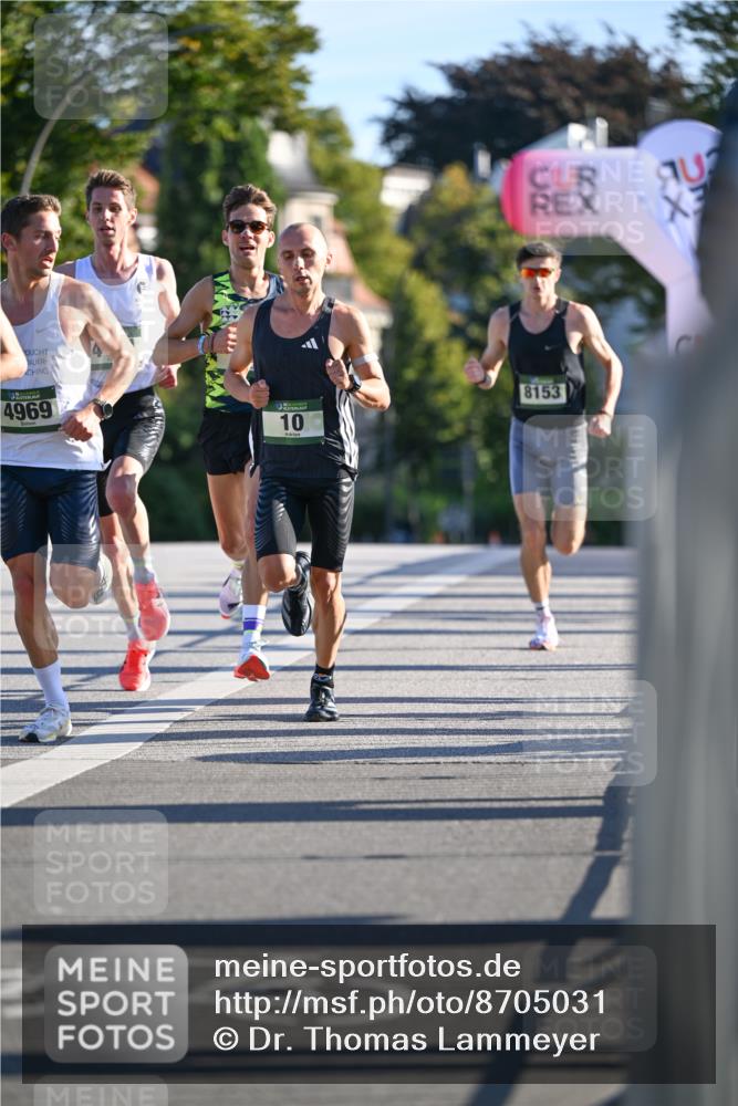 07.09.2025 - BARMER Alsterlauf Dr. Thomas Lammeyer http://msf.ph/oto/8705031 07.09.2025 09:18:03 Laufen 4969, 10, 8153 meine-sportfotos.de