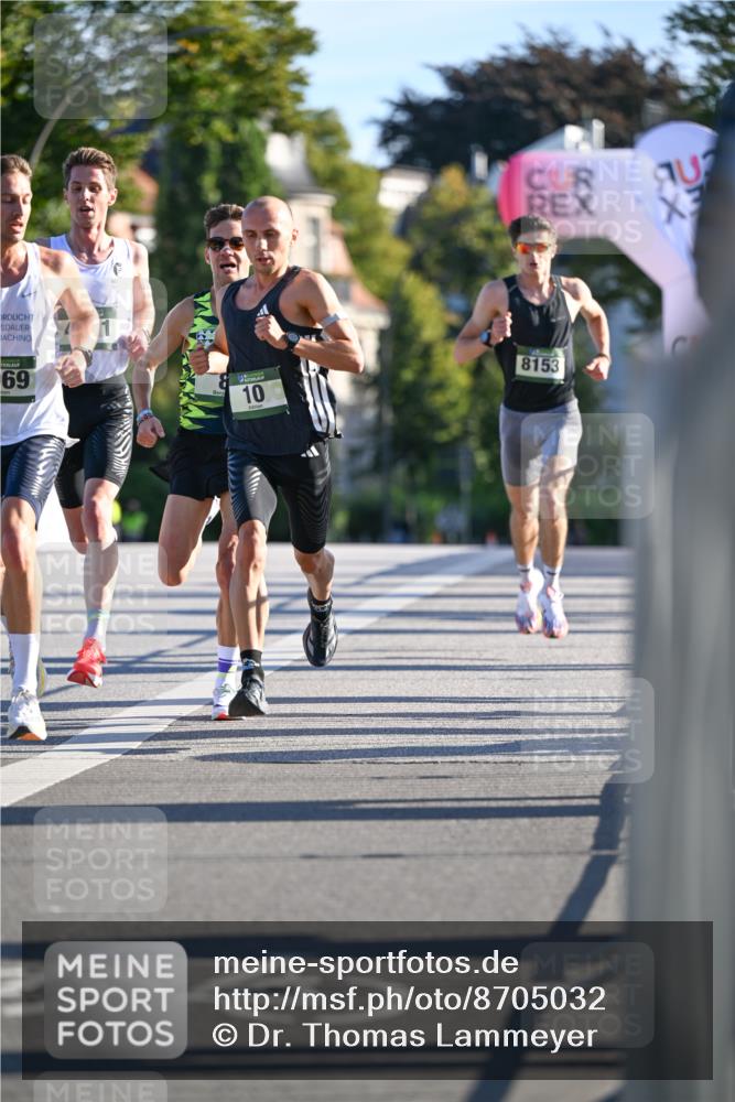 07.09.2025 - BARMER Alsterlauf Dr. Thomas Lammeyer http://msf.ph/oto/8705032 07.09.2025 09:18:03 Laufen 69, 10, 8153 meine-sportfotos.de