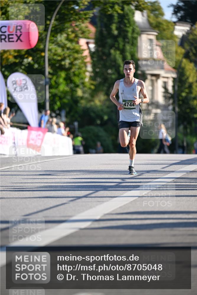 07.09.2025 - BARMER Alsterlauf Dr. Thomas Lammeyer http://msf.ph/oto/8705048 07.09.2025 09:18:36 Laufen 4744 meine-sportfotos.de