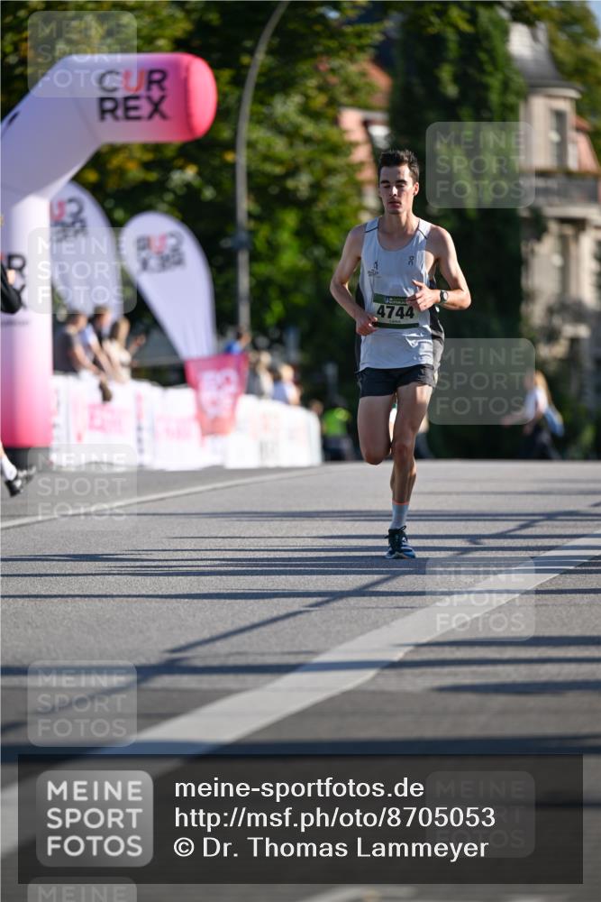 07.09.2025 - BARMER Alsterlauf Dr. Thomas Lammeyer http://msf.ph/oto/8705053 07.09.2025 09:18:37 Laufen 4744 meine-sportfotos.de