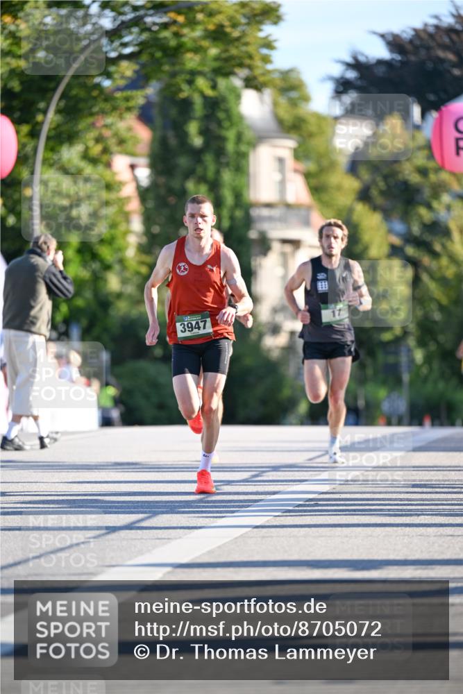 07.09.2025 - BARMER Alsterlauf Dr. Thomas Lammeyer http://msf.ph/oto/8705072 07.09.2025 09:18:50 Laufen 3947 meine-sportfotos.de