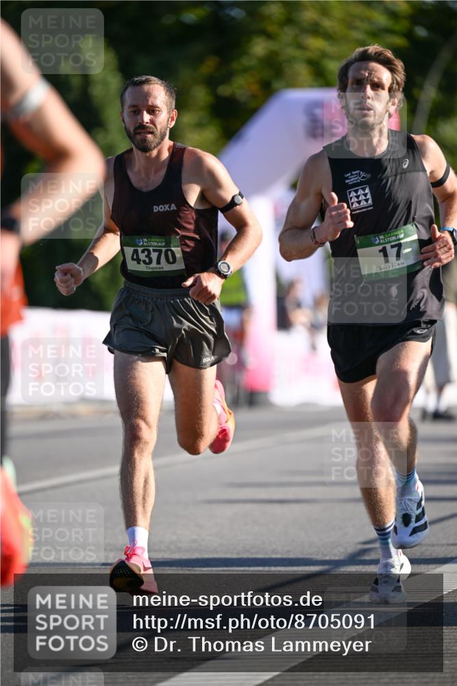 07.09.2025 - BARMER Alsterlauf Dr. Thomas Lammeyer http://msf.ph/oto/8705091 07.09.2025 09:18:53 Laufen 36, 4370, 36, 17 meine-sportfotos.de
