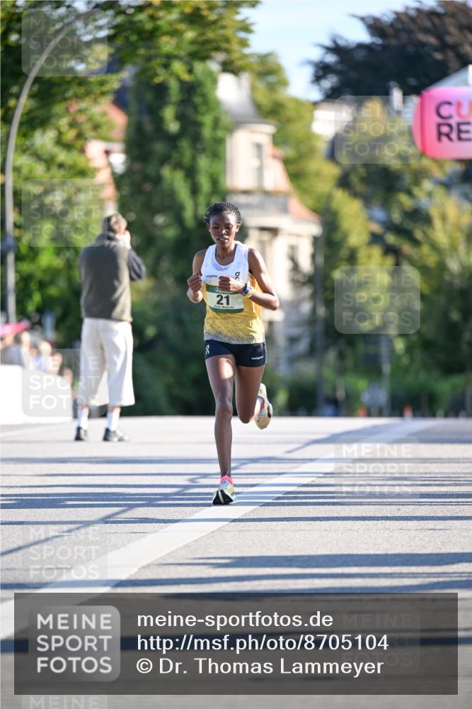 07.09.2025 - BARMER Alsterlauf Dr. Thomas Lammeyer http://msf.ph/oto/8705104 07.09.2025 09:18:58 Laufen 21 meine-sportfotos.de