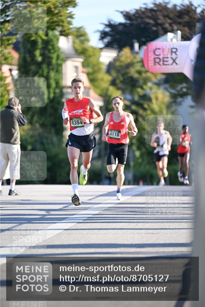 07.09.2025 - BARMER Alsterlauf Dr. Thomas Lammeyer http://msf.ph/oto/8705127 07.09.2025 09:19:07 Laufen 8354, 4118 meine-sportfotos.de